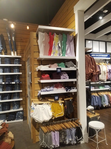 Clothing Store «Aéropostale», reviews and photos, 200 Baychester Ave, Bronx, NY 10475, USA