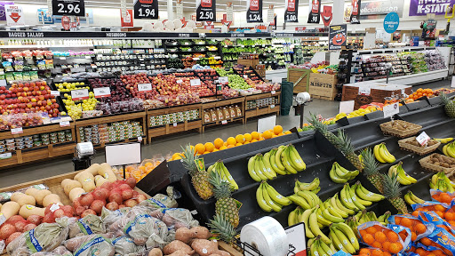 Supermarket «Hy-Vee», reviews and photos, 601 N 3rd Pl, Manhattan, KS 66502, USA