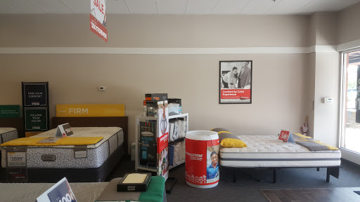 Mattress Store «Mattress Firm Mohegan Lake», reviews and photos, 3131 Main St, Mohegan Lake, NY 10547, USA