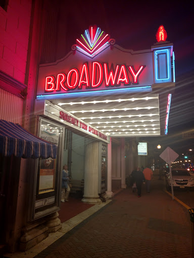 Performing Arts Theater «Broadway Theatre of Pitman», reviews and photos, 43 S Broadway, Pitman, NJ 08071, USA