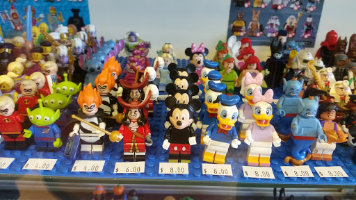 Toy Store «Bricks & Minifigs San Antonio», reviews and photos, 12415 Bandera Rd #212, Helotes, TX 78023, USA