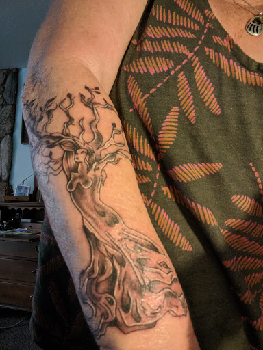 Tattoo Shop «Radiant Ink Tattoo Studio», reviews and photos, 211 W 1st St, Chico, CA 95928, USA