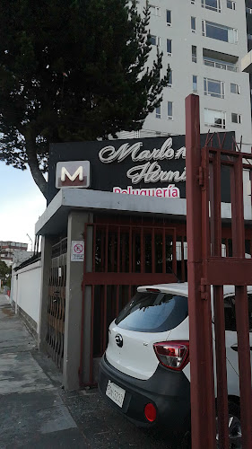 Opiniones de Marlon Hermida peluqueria en Quito - Barbería