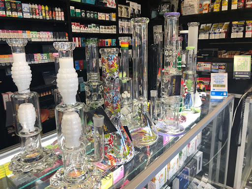 Tobacco Shop «Illusions Smoke Shop», reviews and photos, 1101 W Lincoln Ave #175, Anaheim, CA 92805, USA
