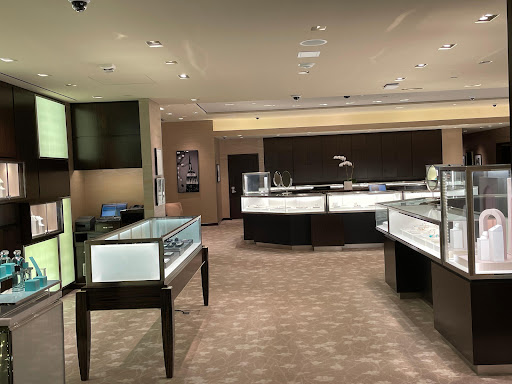 Jewelry Store «Tiffany & Co.», reviews and photos, 1000 Ross Park Mall Dr, Pittsburgh, PA 15237, USA