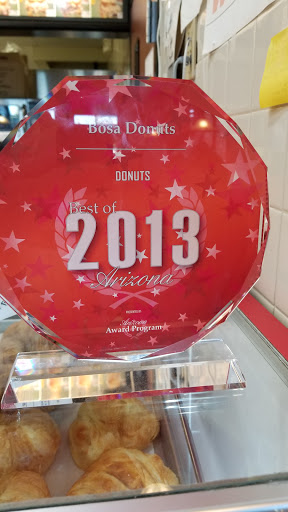 Donut Shop «BoSa Donuts», reviews and photos, 155 E Williams Field Rd, Gilbert, AZ 85295, USA