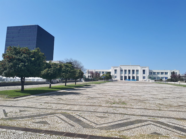 Instituto Superior Técnico - Lisboa