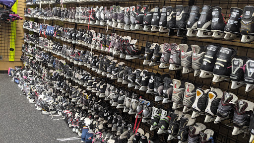 Sporting Goods Store «Play It Again Sports», reviews and photos, 62 Montvale Ave E, Stoneham, MA 02180, USA