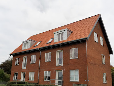 Tommerup Tømrer og Snedker ApS Tallerupvej 49, 5690 Tommerup, Danmark
