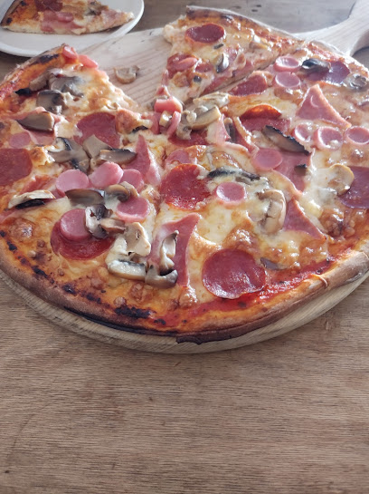 Manono's Pizza