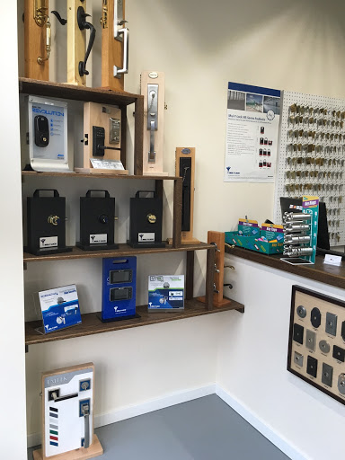 Locksmith «Quick Key Locksmith Chicago», reviews and photos, 1451 W Irving Park Rd, Chicago, IL 60613, USA