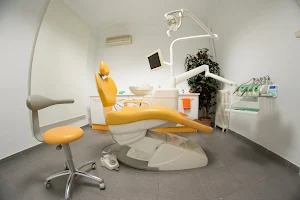 Clínica Dental Martínez-Rodríguez image