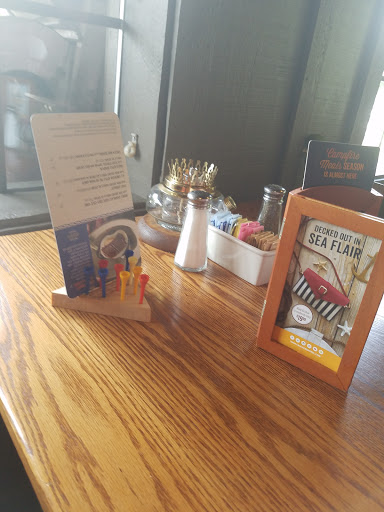 American Restaurant «Cracker Barrel Old Country Store», reviews and photos, 6941 Charlotte Pike, Nashville, TN 37209, USA
