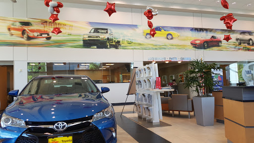Toyota Dealer «Rudy Luther Toyota», reviews and photos, 8805 Wayzata Blvd, Golden Valley, MN 55426, USA