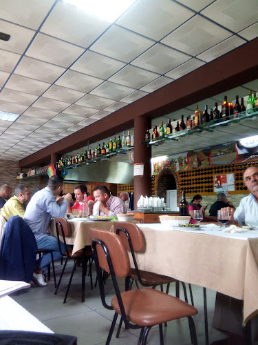 Restaurante Dois Postes Número de telefone