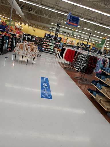 Department Store «Walmart Supercenter», reviews and photos, 4200 SE 82nd Ave, Portland, OR 97266, USA