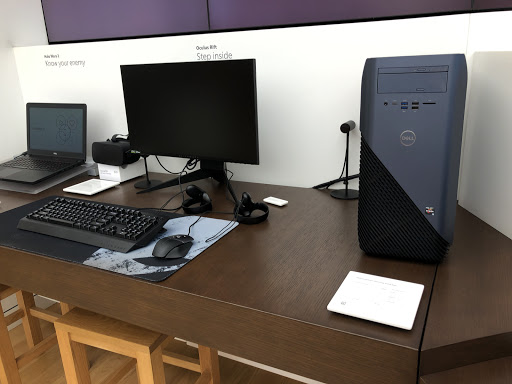 Computer Store «Microsoft Store - Westfield San Francisco Centre», reviews and photos, 845 Market St #257, San Francisco, CA 94103, USA