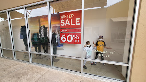 Shopping Mall «Rio Grande Valley Premium Outlets», reviews and photos, 5001 E Expy 83, Mercedes, TX 78570, USA