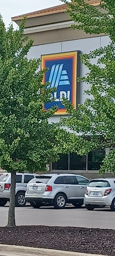 Office Supply Store «Staples», reviews and photos, 23035 W Outer Dr, Allen Park, MI 48101, USA