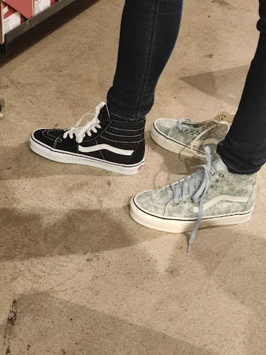 Shoe Store «Vans», reviews and photos, 485 N Tustin St, Orange, CA 92867, USA