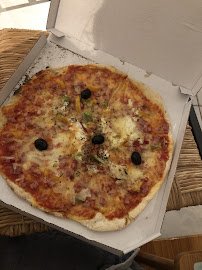 Plats et boissons du Pizzas à emporter Pizza Jo à Bormes-les-Mimosas - n°9