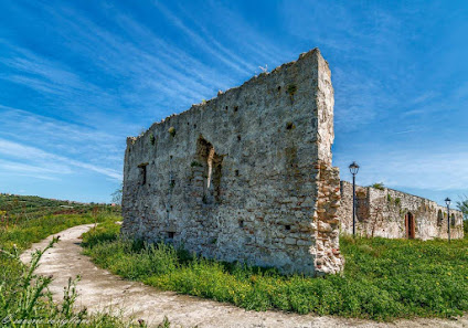 Parco Archeologico medievale di Mileto Via Real Badia, 89852 Mileto VV, Italia