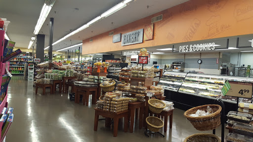 Supermarket «Giant Eagle Supermarket», reviews and photos, 14100 Detroit Ave, Lakewood, OH 44107, USA