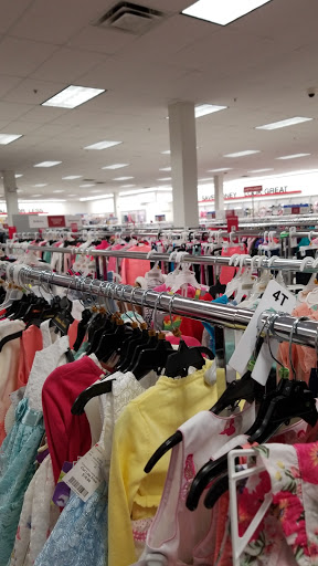 Clothing Store «Burlington Coat Factory», reviews and photos, 600 Northtown Dr, Blaine, MN 55434, USA