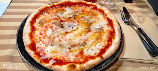 Pizzeria Giardino in Arona, Provincia di Novara