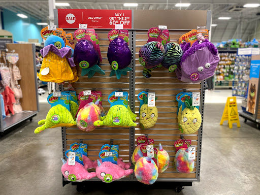 Pet Supply Store «PetSmart», reviews and photos, 1100 W 78th St, Richfield, MN 55423, USA