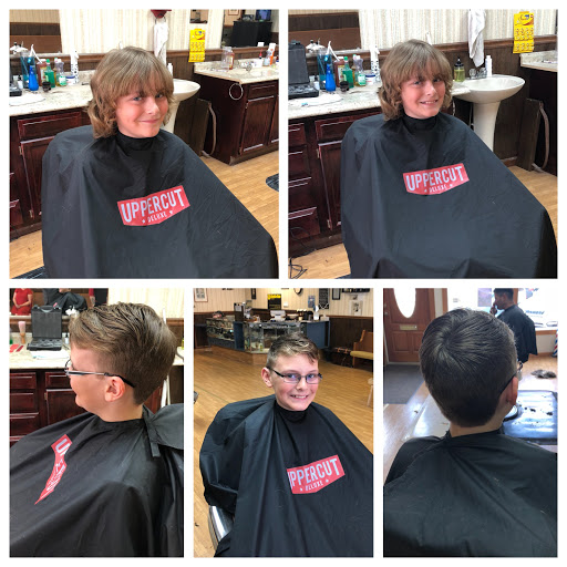 Barber Shop «Floyds Barber Shop», reviews and photos, 107 W Sale St, Tuscola, IL 61953, USA