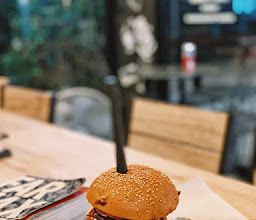 Castaway burger photo