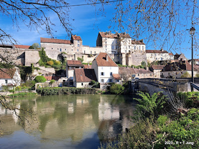 Pont sur l'Ognon à Pesmes