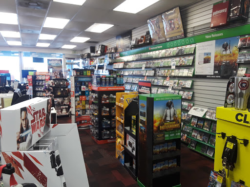 Video Game Store «GameStop», reviews and photos, 818 N Rolling Rd, Catonsville, MD 21228, USA