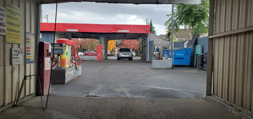 Splash-n-Dash Car Wash en Portland
