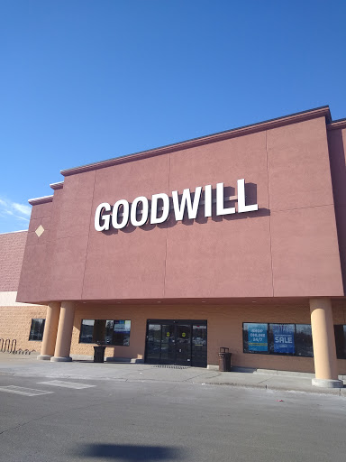 Thrift Store «Goodwill - Fridley», reviews and photos, 5660 Main St NE, Fridley, MN 55432, USA