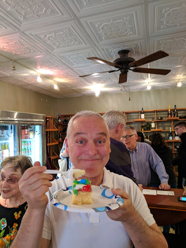 Wine Store «Ludlow Wines», reviews and photos, 343 Ludlow Ave, Cincinnati, OH 45220, USA