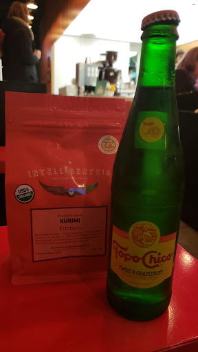 Coffee Shop «Intelligentsia Coffee Wicker Park Coffeebar», reviews and photos, 1609 W Division St, Chicago, IL 60622, USA