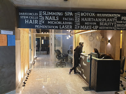 Headmasters Wellness Zone Salon And Spa -Hair transplant / salon / Makeup / Hair Laser / Skin laser / Wrinkle Removal in Jammu
