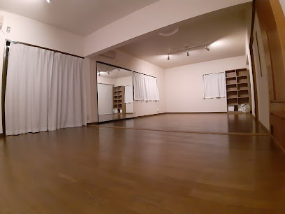 アナハタ ヨガ教室 Anahata Yoga Studio