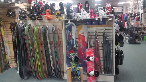 Ski Shop «Colorado Ski & Snowboard», reviews and photos, 725 NJ-15, Lake Hopatcong, NJ 07849, USA