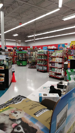Pet Supply Store «Petco Animal Supplies», reviews and photos, 308 E Meighan Blvd, Gadsden, AL 35903, USA