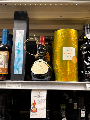 Liquor Store «One Stop Spirit Shop», reviews and photos, 339 New London Turnpike, Glastonbury, CT 06033, USA