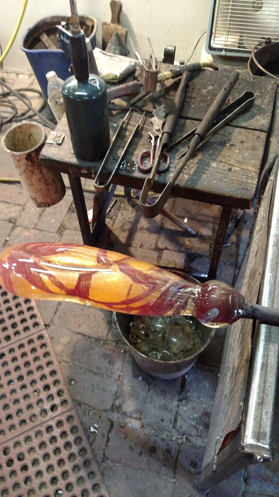 James R Wilbat Glass Studio