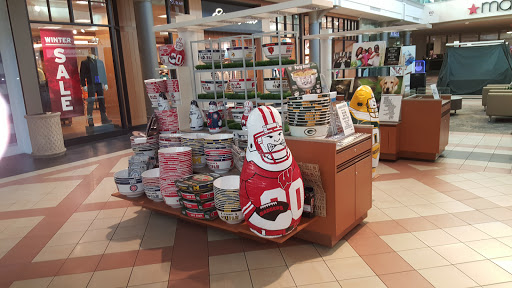 Shopping Mall «Mayfair», reviews and photos, 2500 N Mayfair Rd, Wauwatosa, WI 53226, USA