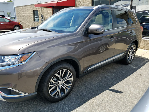 Jeep Dealer «Central Jeep Chrysler Dodge RAM of Raynham», reviews and photos, 191 US-44, Raynham, MA 02767, USA