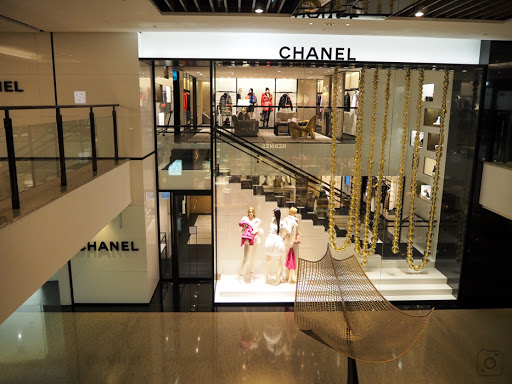 CHANEL Jewelry & Watches Regent Galleria Store