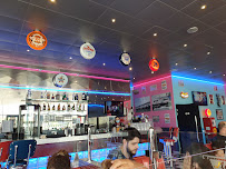 Atmosphère du Restaurant américain Memphis - Restaurant Diner à Chasse-sur-Rhône - n°16