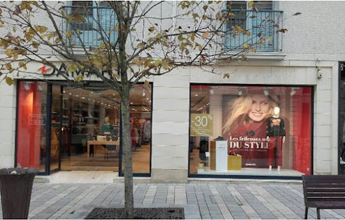 Magasin de vêtements Damart Pau Pau