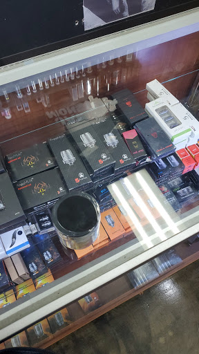Tobacco Shop «Orlando Smoke Shop Fun Spot», reviews and photos, 5531 International Dr, Orlando, FL 32819, USA